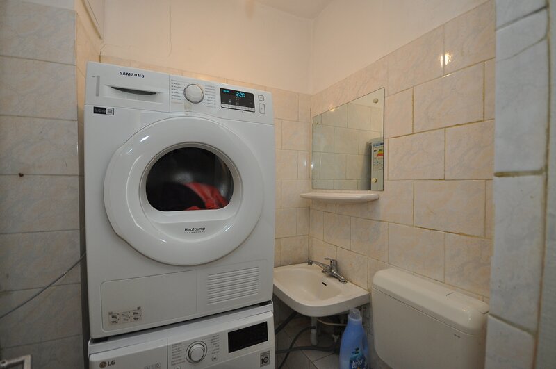 Militari Lujerului Virtutii apartament 3 camere 2 bai, 78 mp, bloc 1988